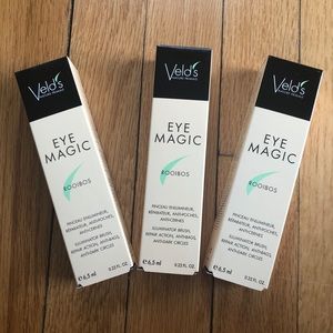 Eye concealer cream with brush lot of 3